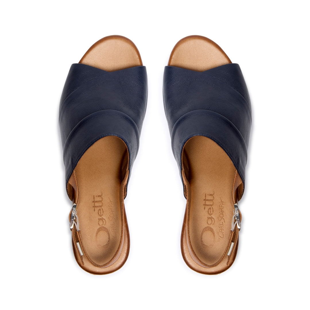 Arriba Tan/Navy Leather Sandals