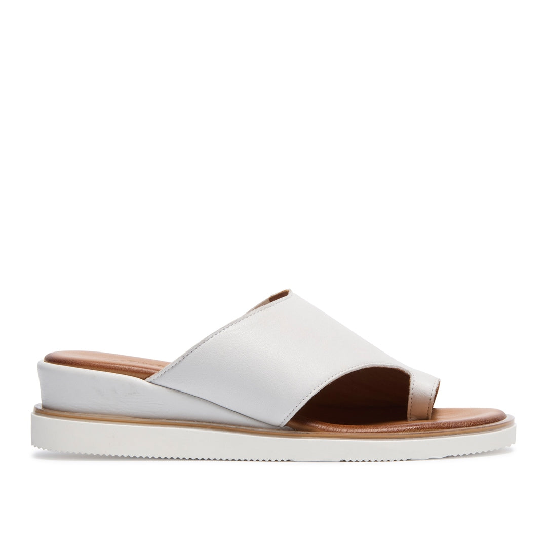 Oricola White Leather Sandals