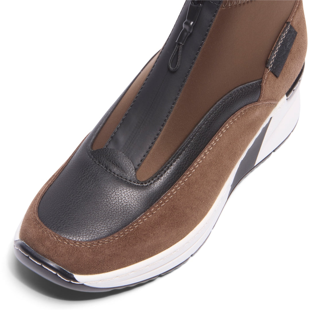 Regale Taupe Leather Leisure