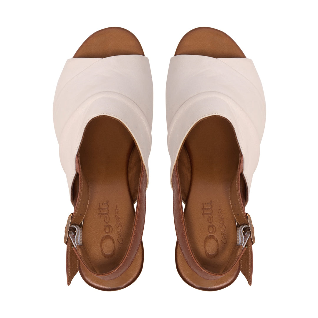 Arriba Off-White Leather Sandals