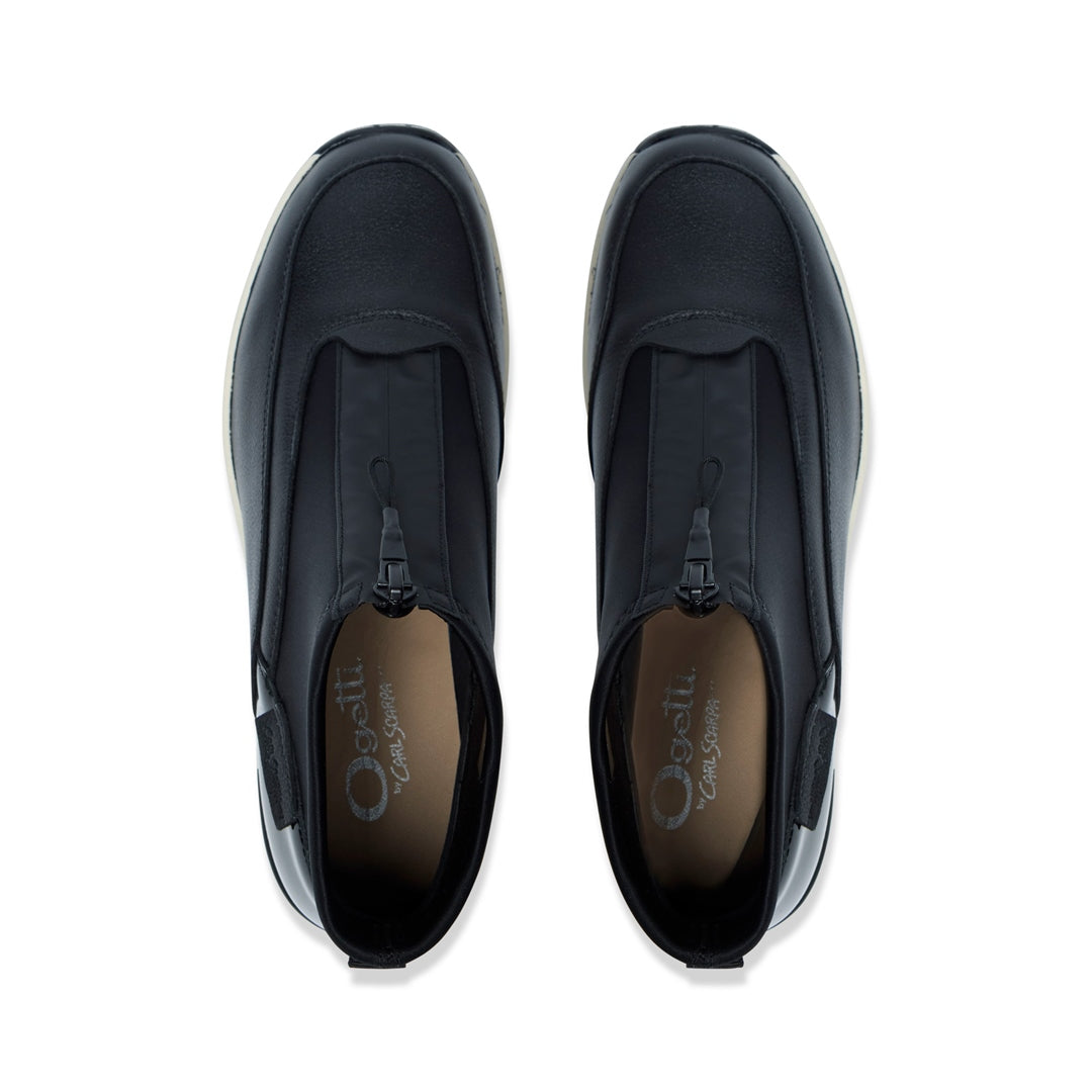 Regale Black Leather Trainers