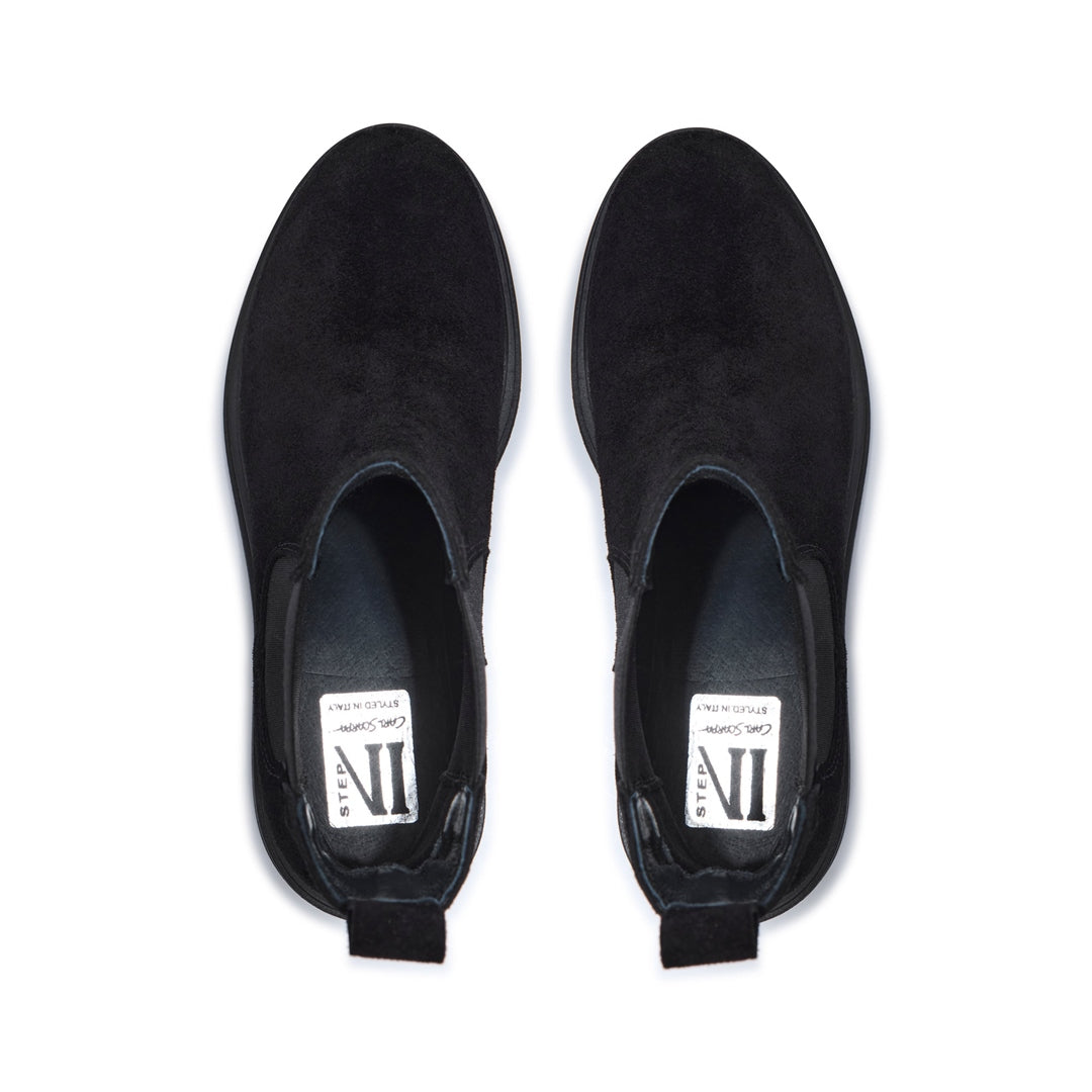 Selessia Black Suede Ankle Boots