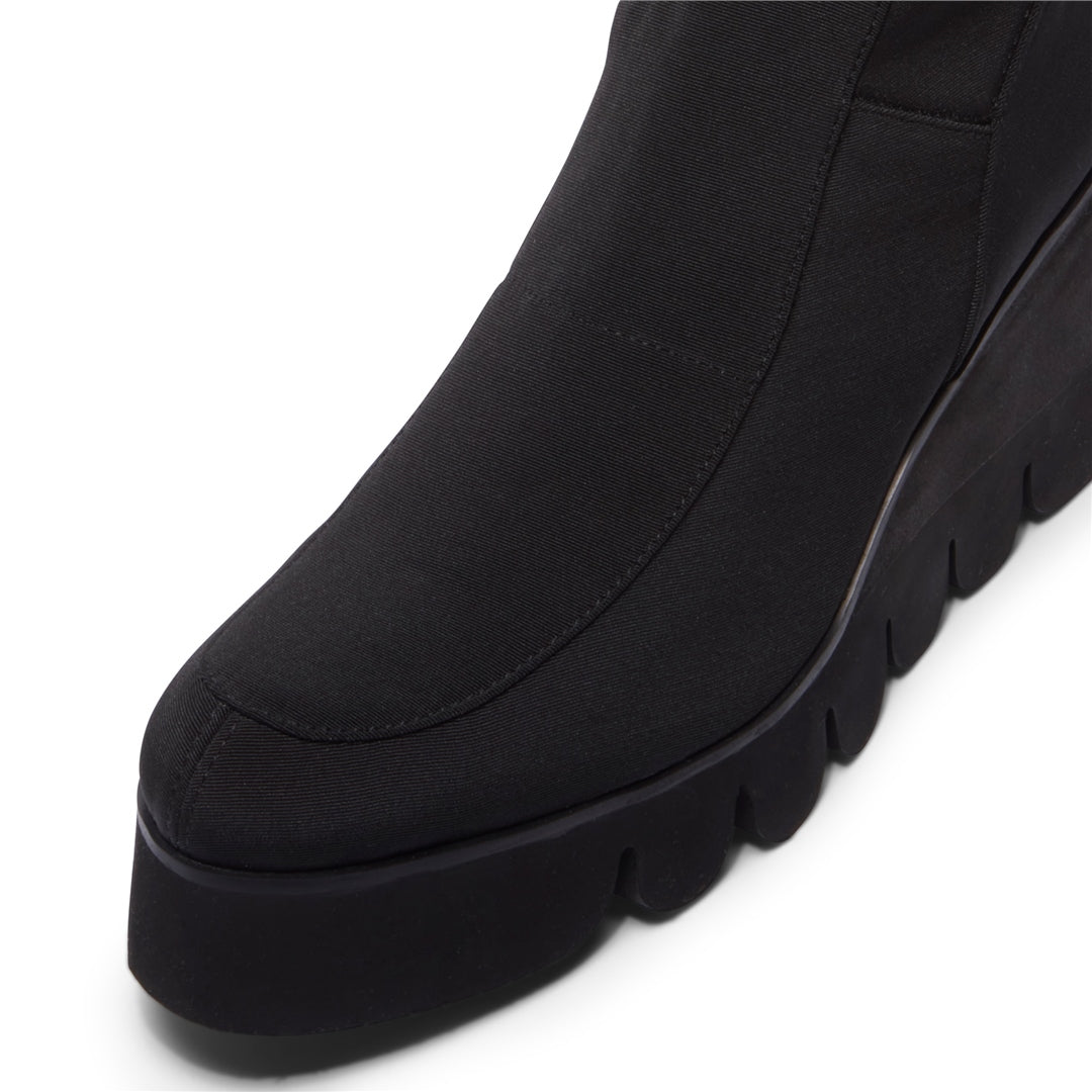 Lequille Black Boots
