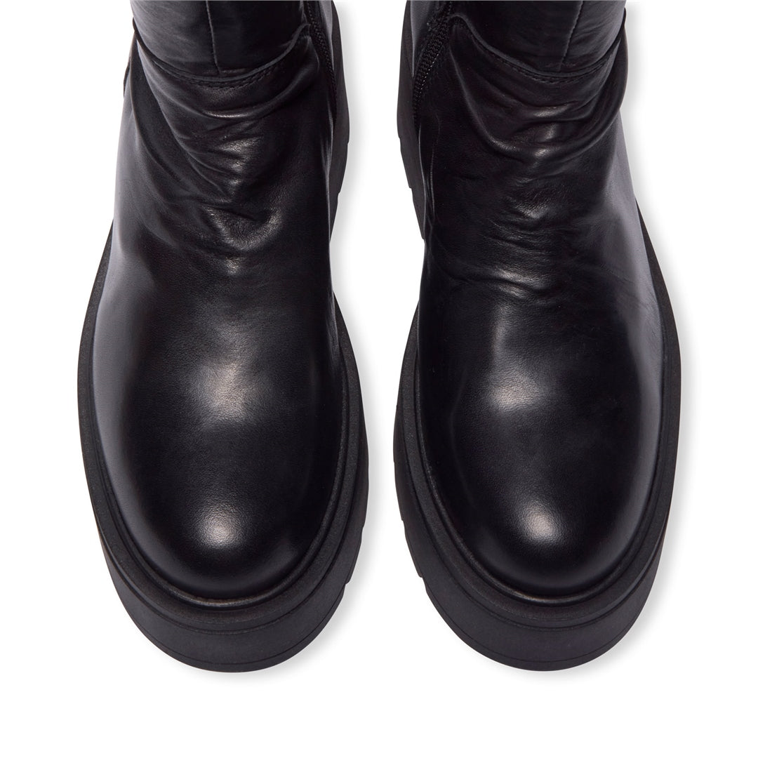 Lorenzetti Black Leather Ankle Boots