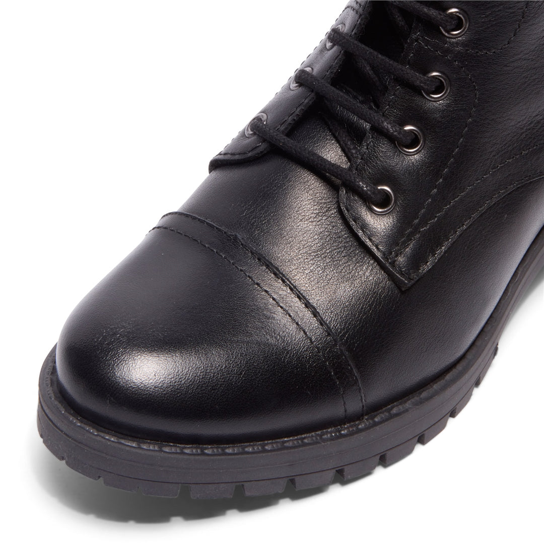 Palou Black Leather Ankle Boots