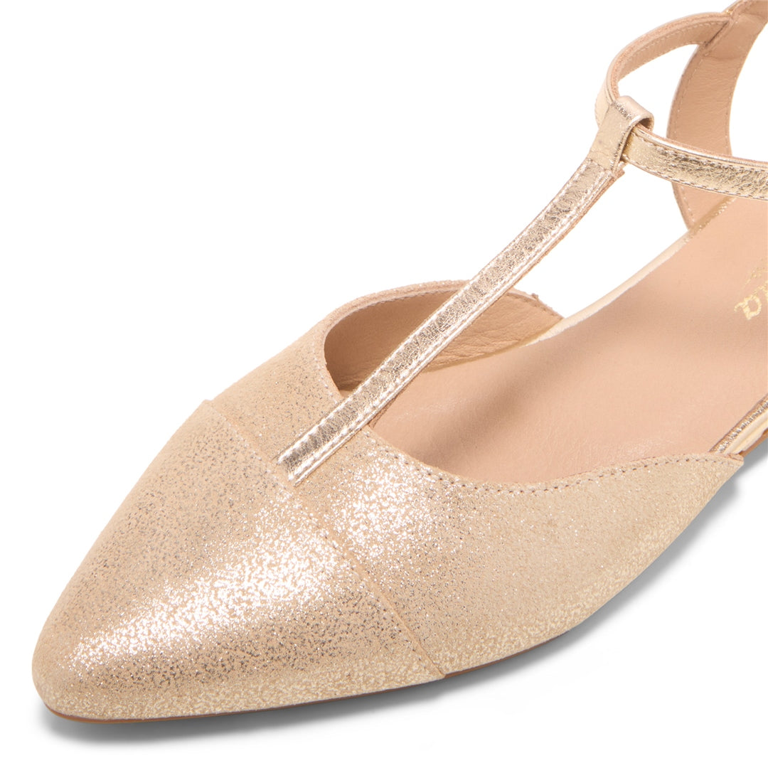 Parabita Gold Leather Court Shoes