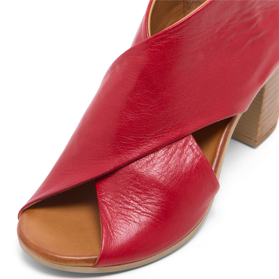 Piacere Red Leather Sandals