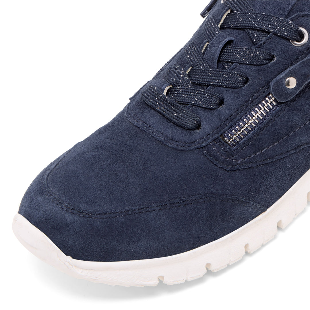 Comiso Navy Trainers