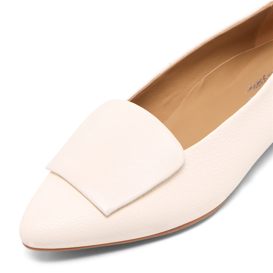Rechina Off-White Loafers