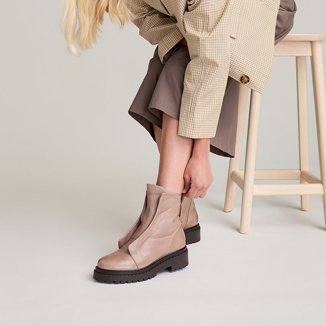 Fiave Beige Leather Ankle Boot
