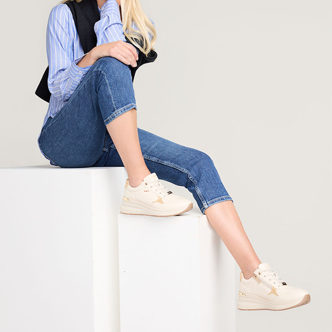 Mondiale Beige Leather Trainer